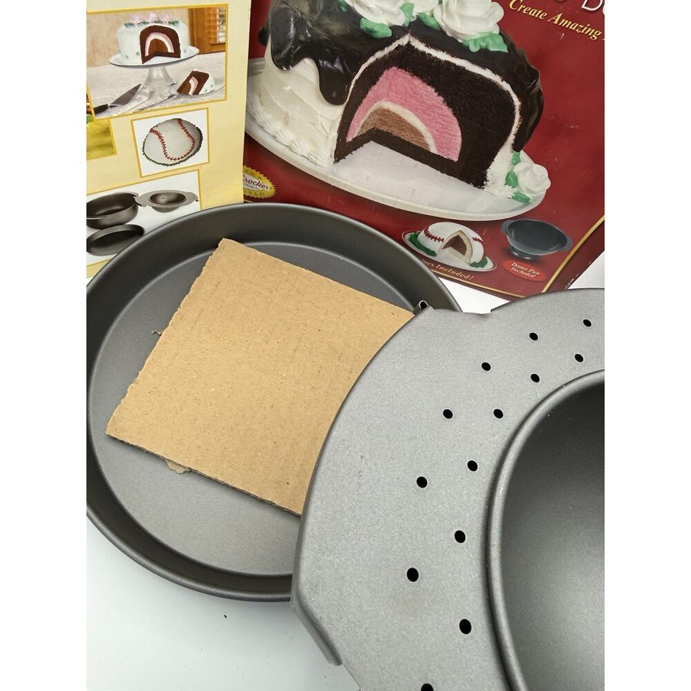 Betty Crocker Bake n Fill Classic 4 Piece Cake Pan Set - New Open Box - Picture 4 of 8